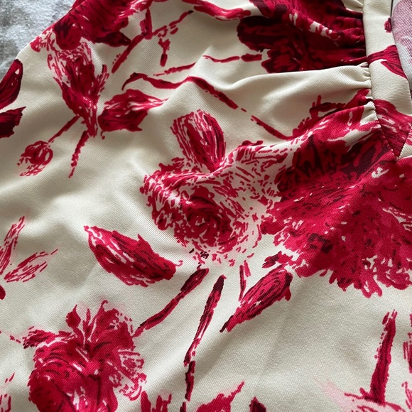 Floral Tank - Picture 3 of 3